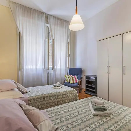 Lovely In With Kitchen Apartment