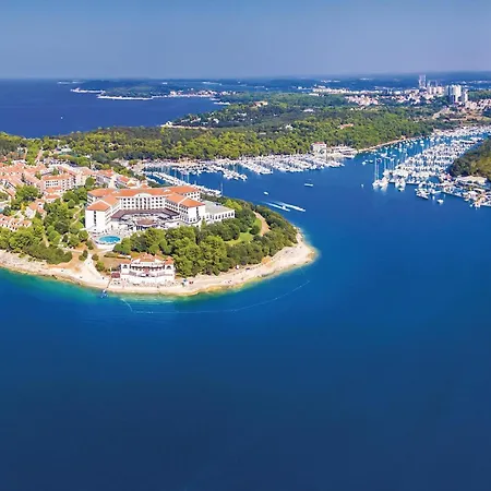 Lovely In With Kitchen *